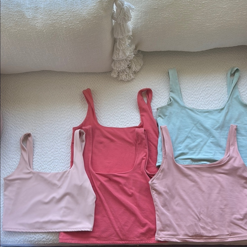 Abercrombie, express and Amazon bundle tanks